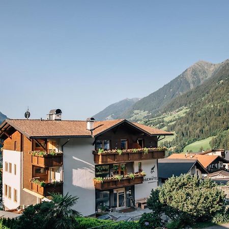 Hotel Wildschuetz San Leonardo in Passiria Exterior photo